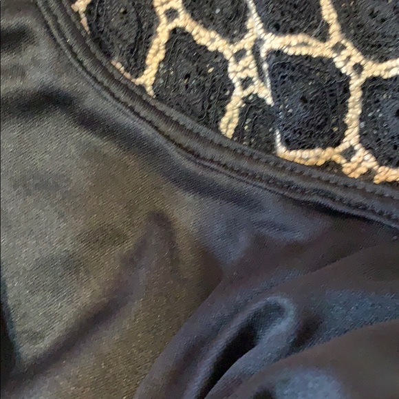 Windsor Black Cream Crochet Design Peplum Top - Picture 7 of 9